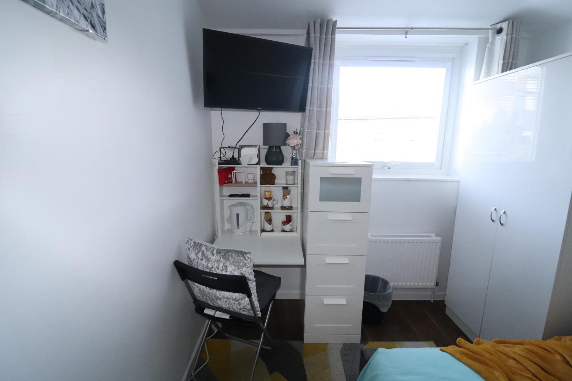 Проживание в семье West Dulwich 28 Mins To Victoria *